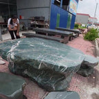 Bộ bàn ghế đá nguyên khối sân vườn ảnh thực tế số 2