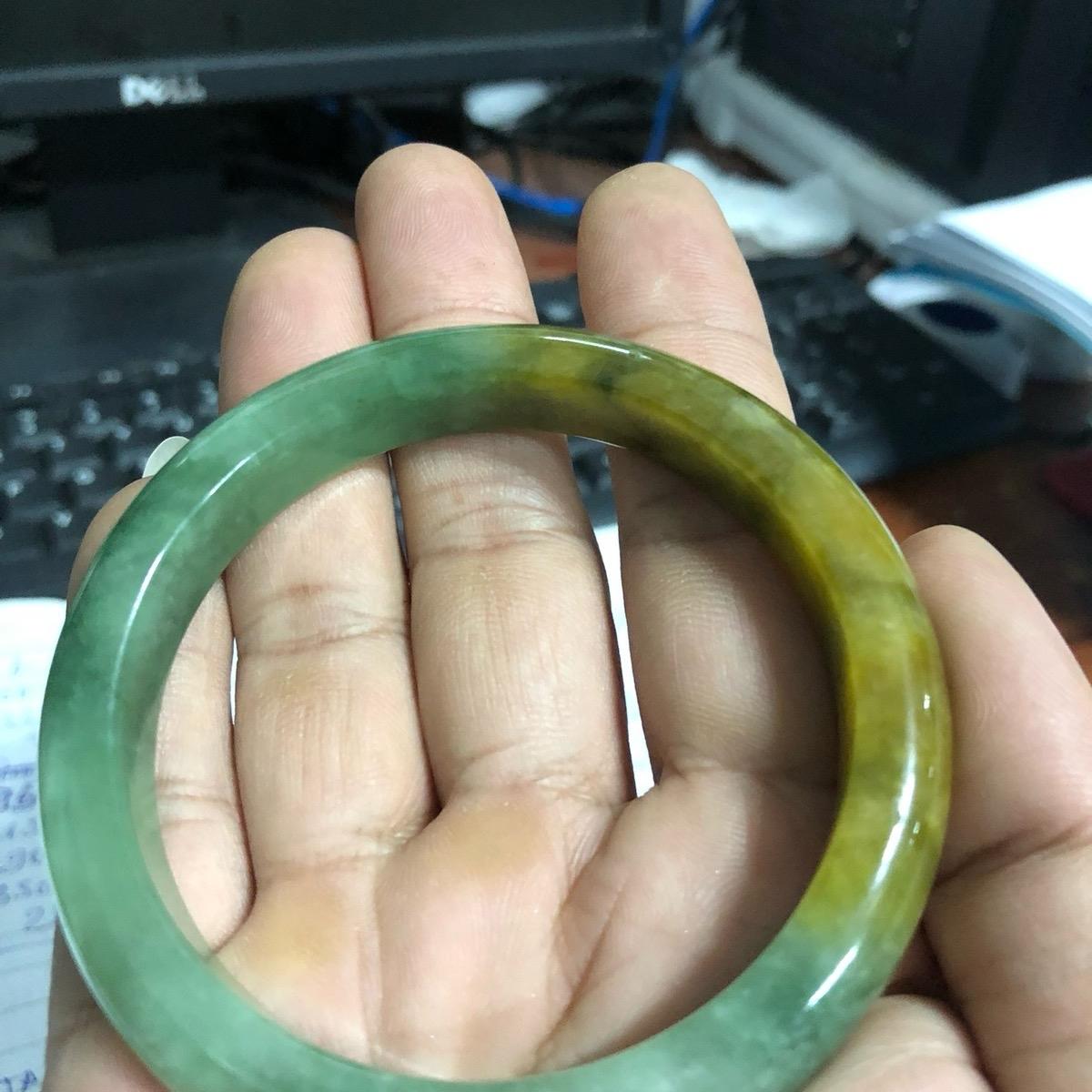Vòng tay đá cẩm thạch phỉ Thúy size tay 50 -60 làm quà tặng hoặc đeo trang sức