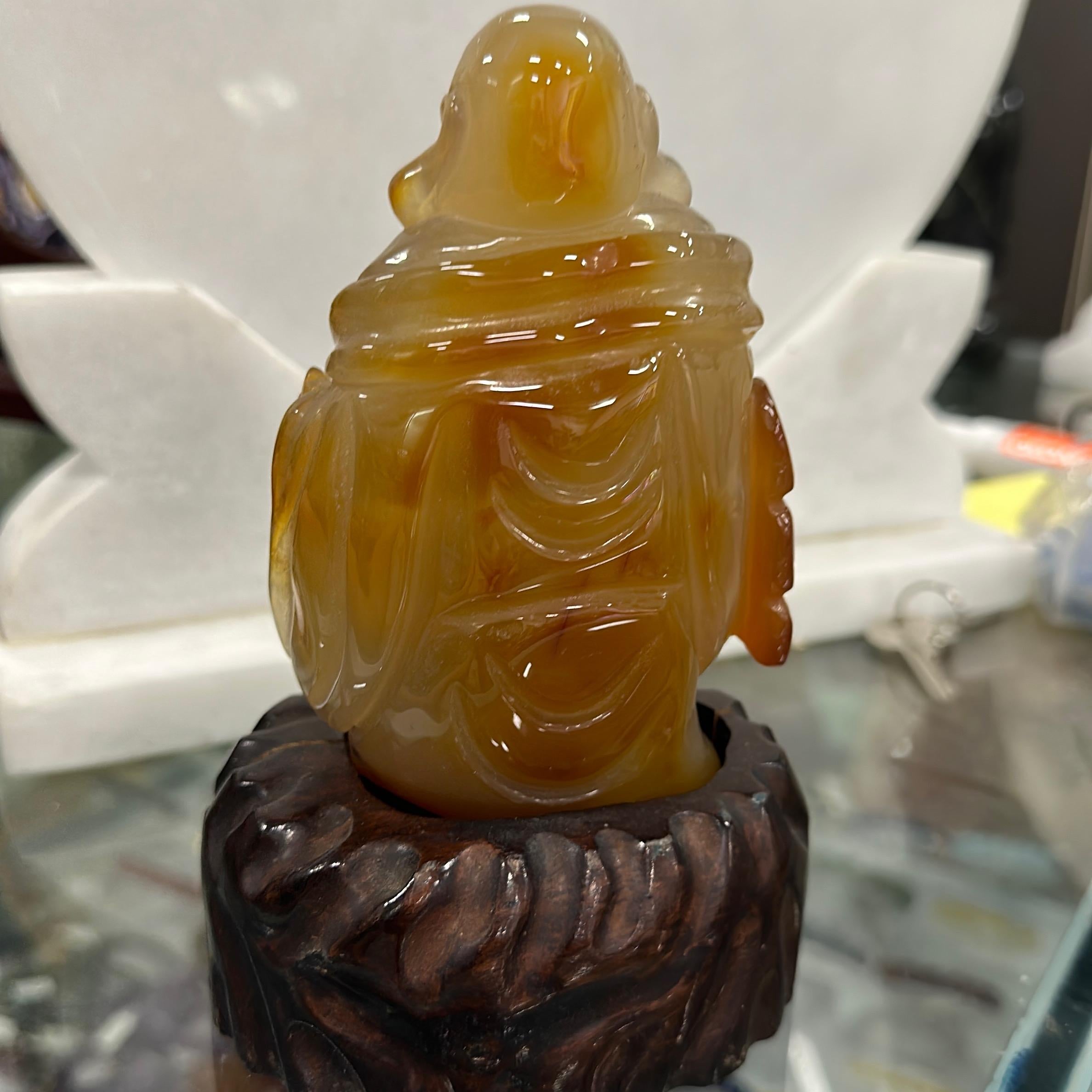 Tượng Phật Di Lặc bằng đá mã não
