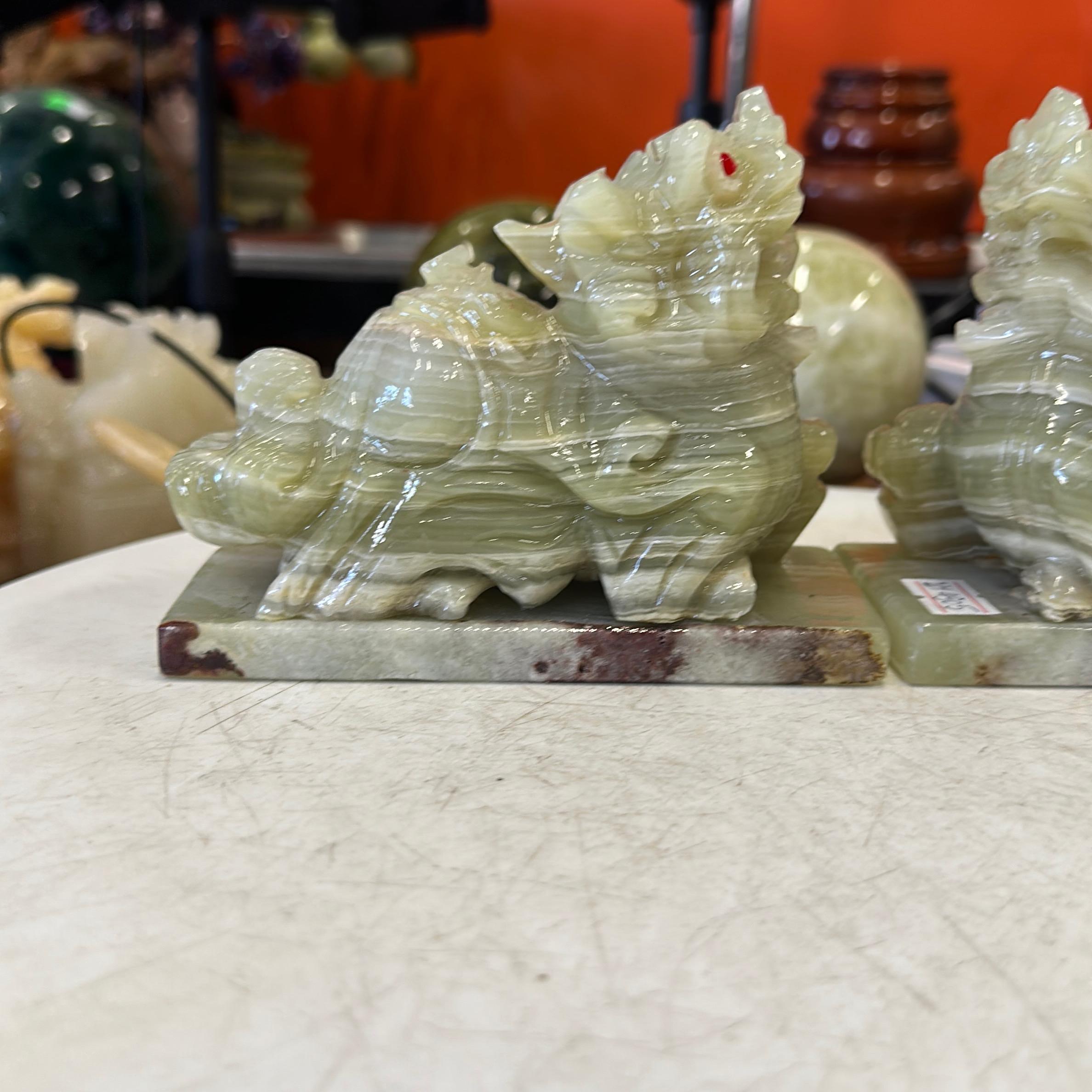 Cặp tỳ hưu đá xanh Onyx kích thước 12Cm trưng bàn thờ thần tài + để kệ tủ