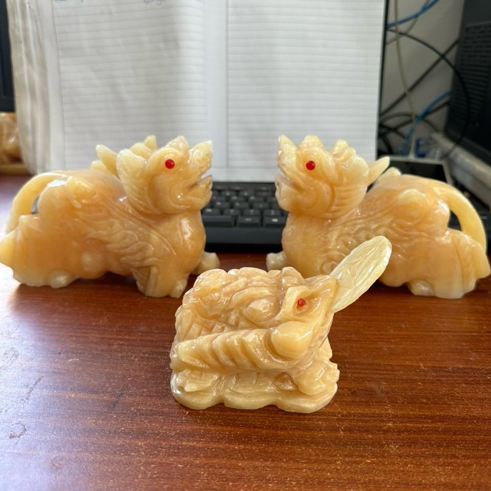 Tỳ hưu đá vàng hoàng Long + cóc đá vàng hoàng Long size 15 cm