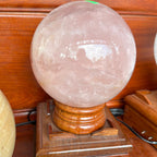 Bi cầu tròn  đá thạch anh Hồng + đế đèn 3 màu