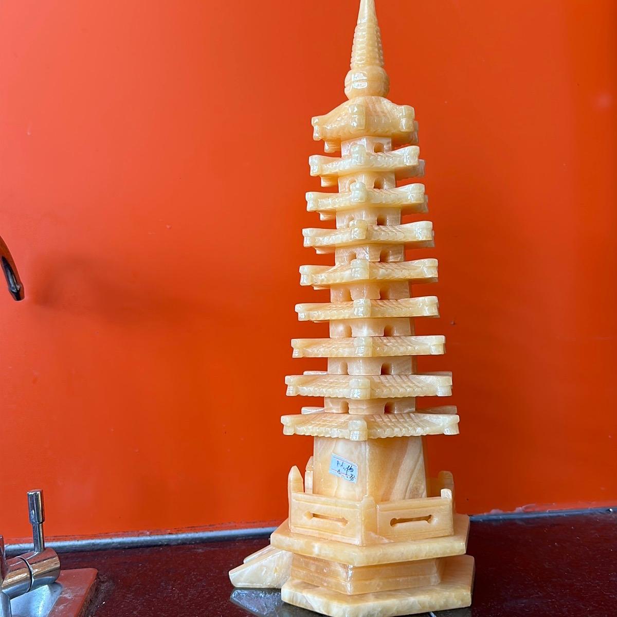 Tháp văn xương đá hoàng Long