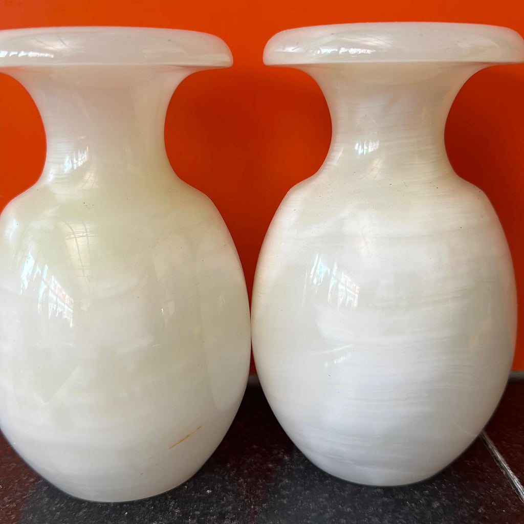 Căpj lục bình đá onyx trắng, Màu trắng đục, hiện đại, sang trọng