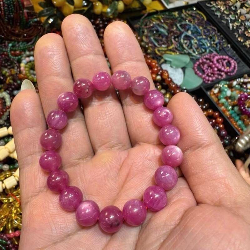 Vòng tay ruby , chơi trang sức , sưu tầm, thời trang sang trọng .