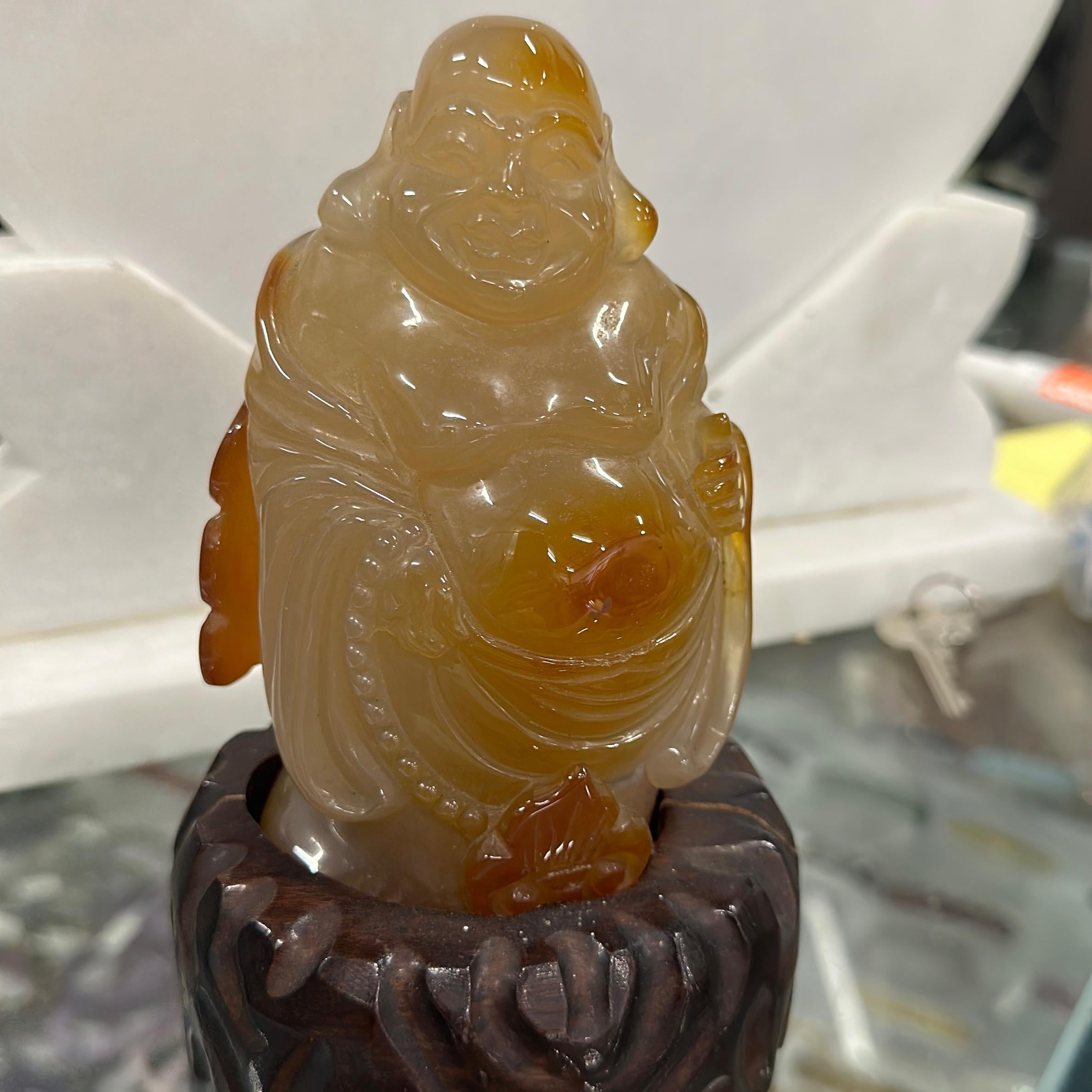 Tượng Phật Di Lặc bằng đá mã não
