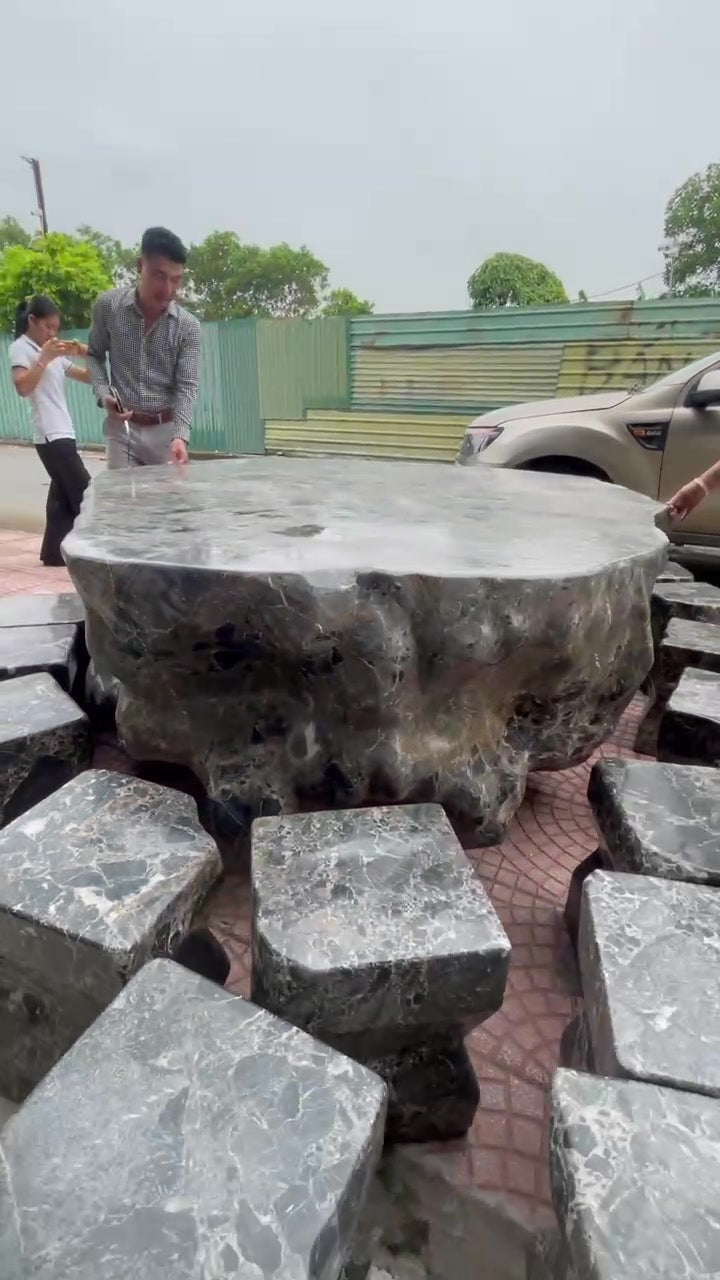 Bàn ghế đá nguyên khối sân vườn mẫu 14 ảnh thực tế tổng thể