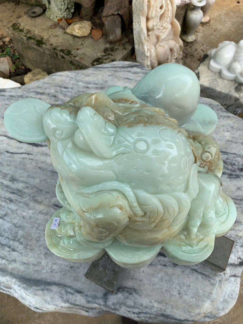 Cóc Ngậm Tiền Đá Tự Nhiên Nguyên Khối – Linh Vật Chiêu Tài Phong Thủy