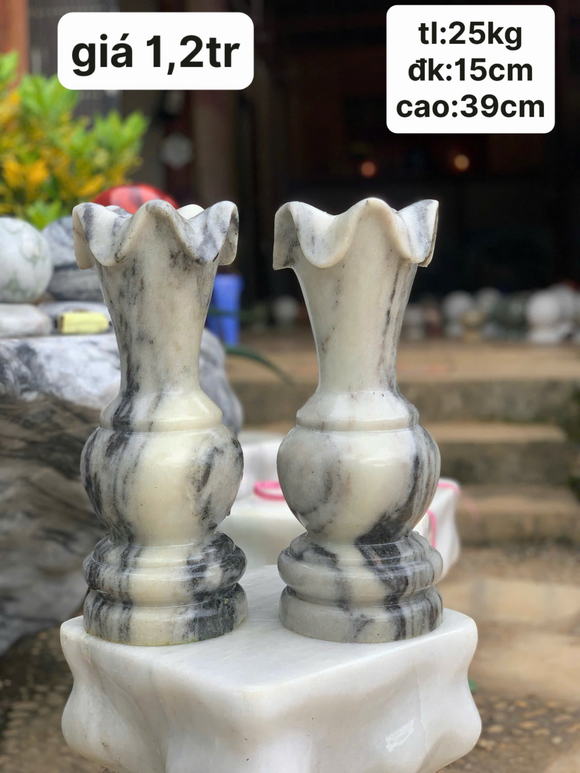 Lục Bình Đá Nguyên Khối Phong Thủy – Chạm Khắc Thủ Công Nhiều Màu
