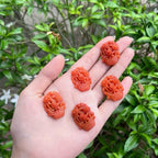Mặt dây chuyền chất liệu đá Cẩm thạch  màu đỏ