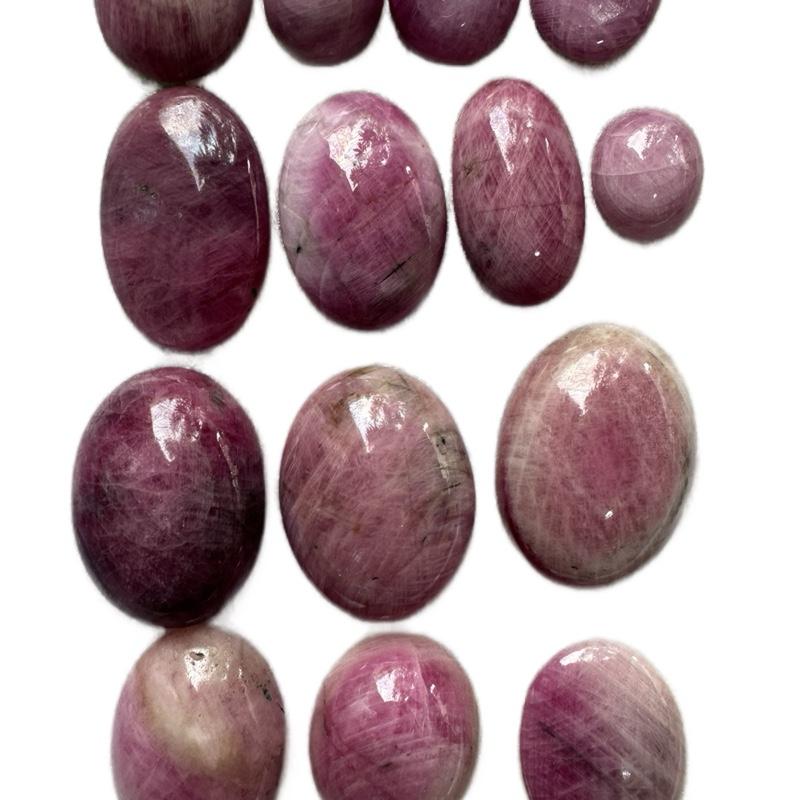 Mặt dây đá ruby, mài bóng thủ công.Làm trang sức, chơi phong thủy, trang trí..v.v..