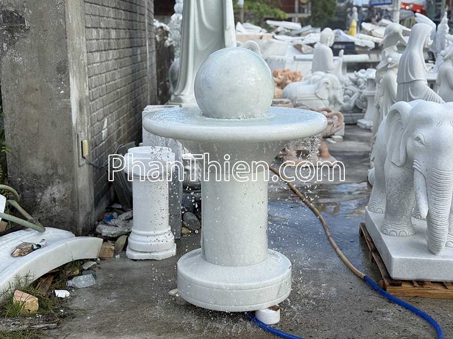 Đài Phun Nước bằng đá Quả Bi Cầu Xoay - Cẩm Thạch - Trắng Trong Xanh - Cao 125cm - Trang Nghiêm Bền Đẹp - Tân Ngọc Phát