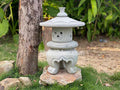 Đèn đá Trang Trí Sân Vườn bằng đá Sa Thạch - Mẫu Đèn đá Sân Vườn Này Được Điêu Khắc bằng đá Sa Thạch, Tự Nhiên và Nguyên Khối - Xám - Cao 45cm - Tân Ngọc Phát