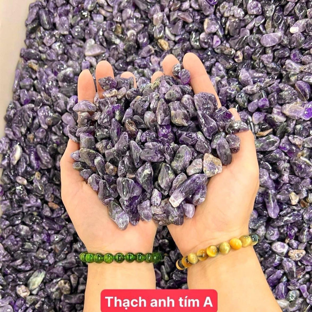 Vụn thạch anh , dùng để rải nền nhà hoặc chơi phong thủy