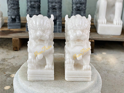 Kỳ Lân bằng đá Cẩm Trắng - Cẩm Thạch - Cao 30cm - Trang Nghiêm Bền Đẹp - Tân Ngọc Phát