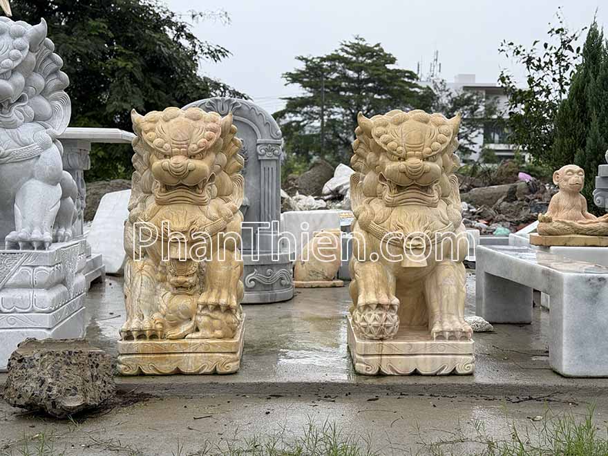Tượng Kỳ Lân đá Cà Rốt Đế Thấp - Cẩm Thạch - Vàng Cà Rốt - Cao 90cm - Dành cho Không Gian Tâm Linh - Tân Ngọc Phát