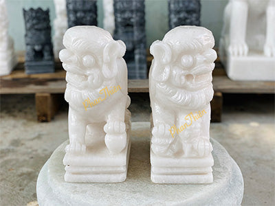 Kỳ Lân Quay Đầu đá Cẩm Thạch Trắng - Cao 30cm - Chế Tác Tinh Xảo - Tân Ngọc Phát