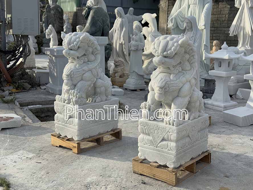 Tượng Kỳ Lân bằng đá Tự Nhiên 1m - Cẩm Thạch - Trắng Trong Xanh - Cao 100cm - Tạo Điểm Nhấn Trang Trọng - Tân Ngọc Phát