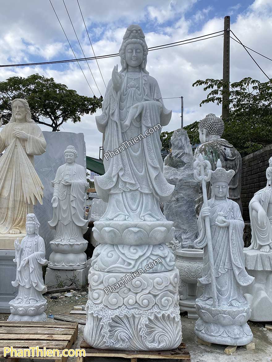 Tượng Phật Quan Âm Bằng đá tự nhiên (QA-62) – Tân Ngọc Phát, Lục Yên Yên Bái